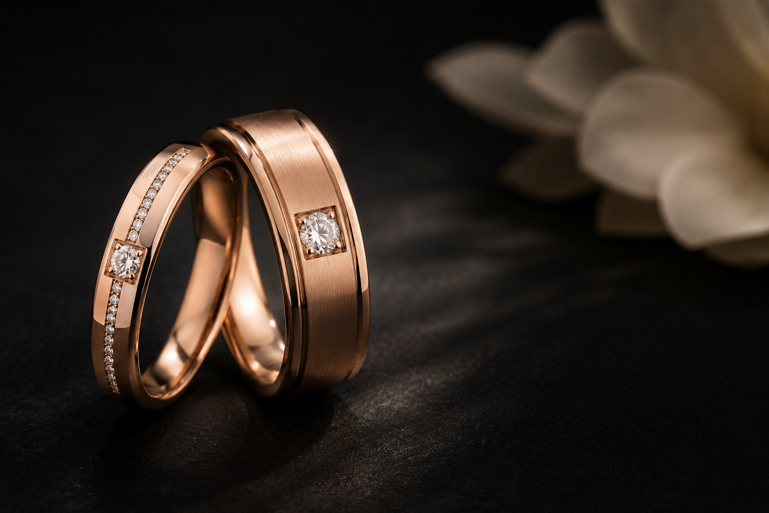คู่มื่อเลือกเเหวนคู่เเละเเต่งงาน Rose gold couple rings